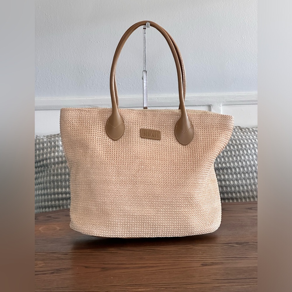 Hoxis Straw Beach Tote Bag